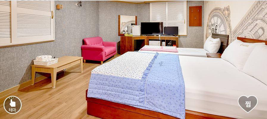 Happy Q Motel Andong Bagian luar foto
